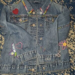 Girls GAP embroidered denim jacket 5Y